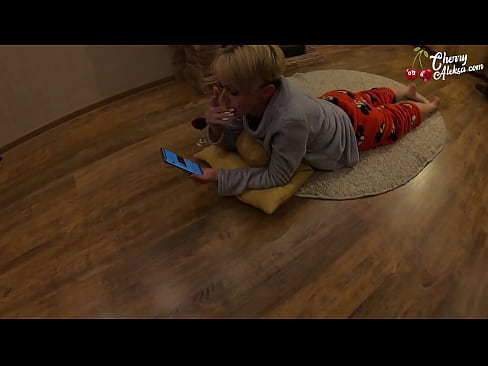 ❤️ Luda plavuša sisa ogroman kurac sisa i poskakuje na njemu - analni seks Seks video na hr.hentaivost.ru