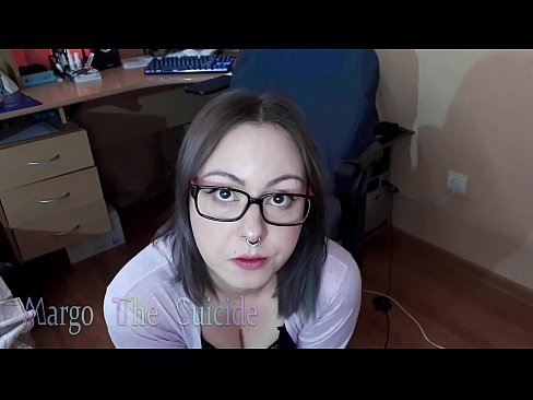 ❤️ Seksi djevojka s naočalama duboko siše dildo na kameri Seks video na hr.hentaivost.ru